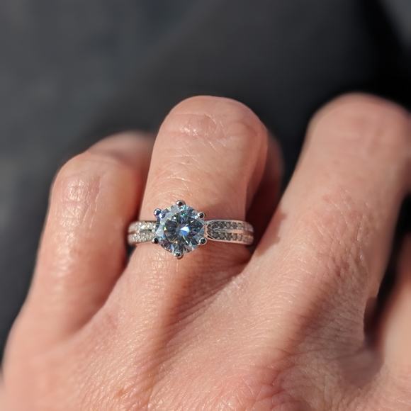 1CT Genuine Moissanite Ring, 18k Gold Plated 925 Sterling Silver -Size 5 - Picture 10 of 10